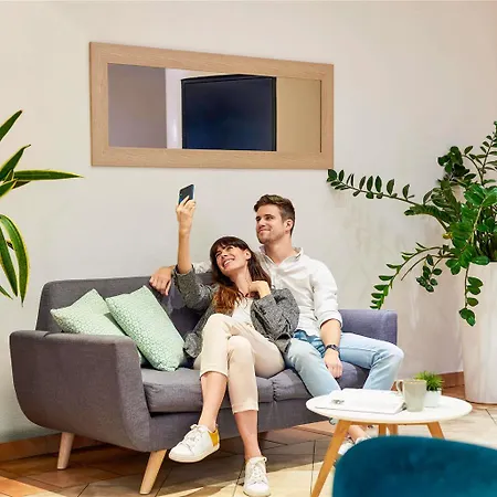 Adagio Access Garibaldi شقة فندقية