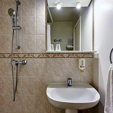 Adagio Access Garibaldi Ницца