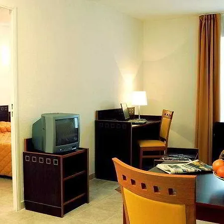 Adagio Access Garibaldi 2*