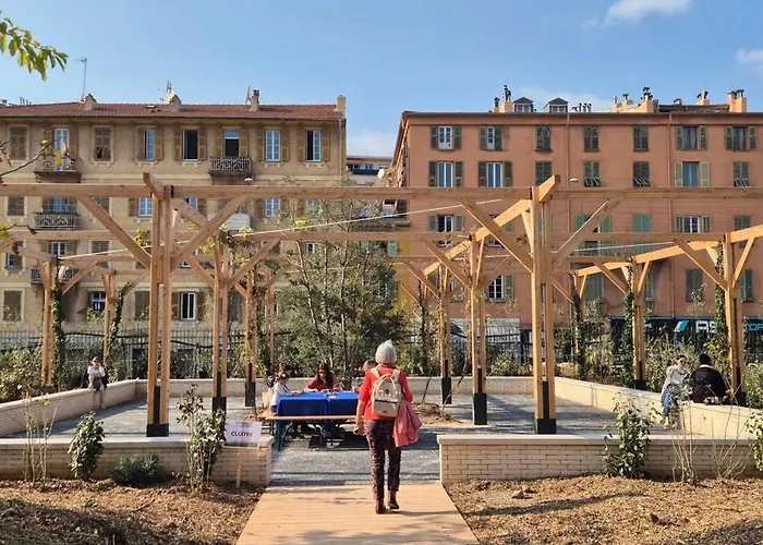 Adagio Access Garibaldi 2* نيس