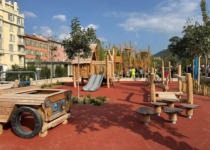 Adagio Access Garibaldi 2*