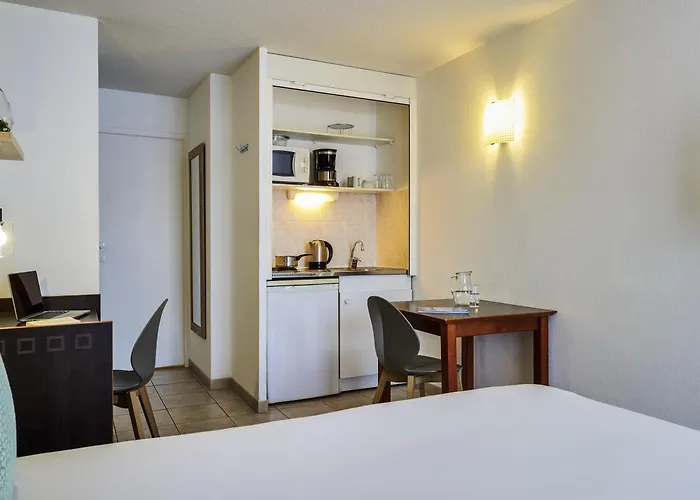 Adagio Access Garibaldi 2* نيس
