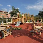 Adagio Access Garibaldi 2*
