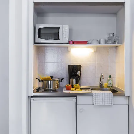 Adagio Access Garibaldi מלון דירות 2*