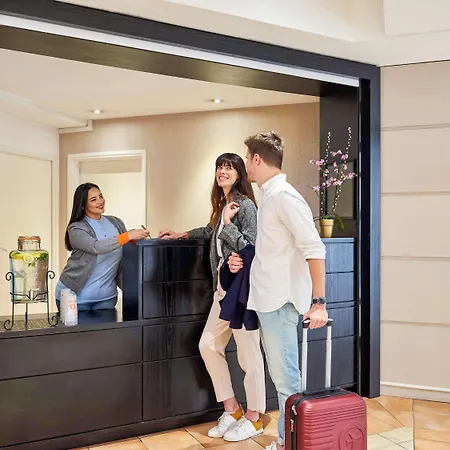 Adagio Access Garibaldi 2* ניס