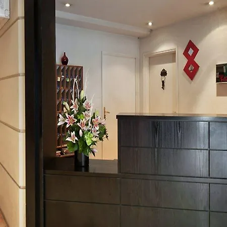 Adagio Access Garibaldi Appart hôtel 2*